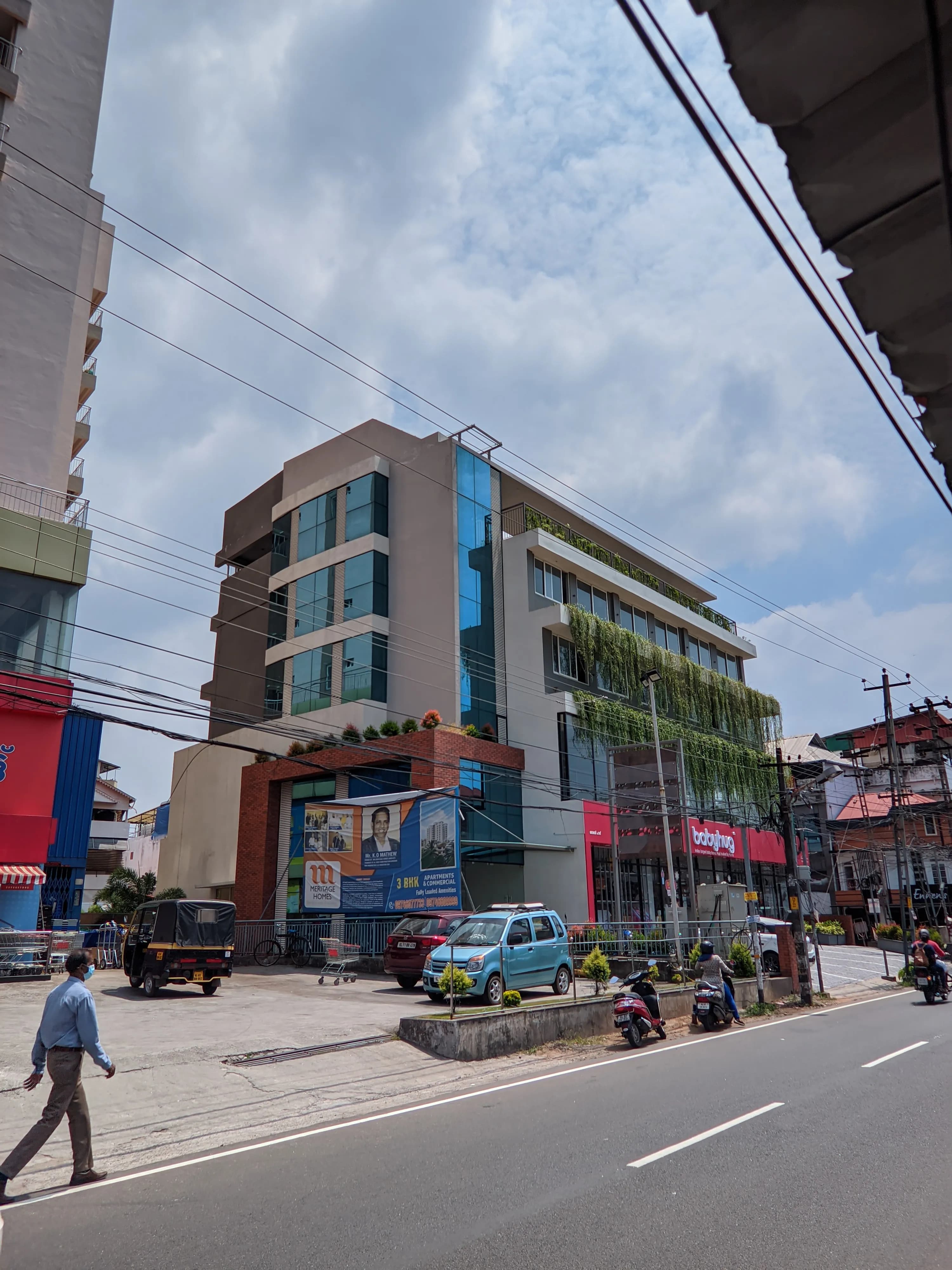 Thevara Square image 15