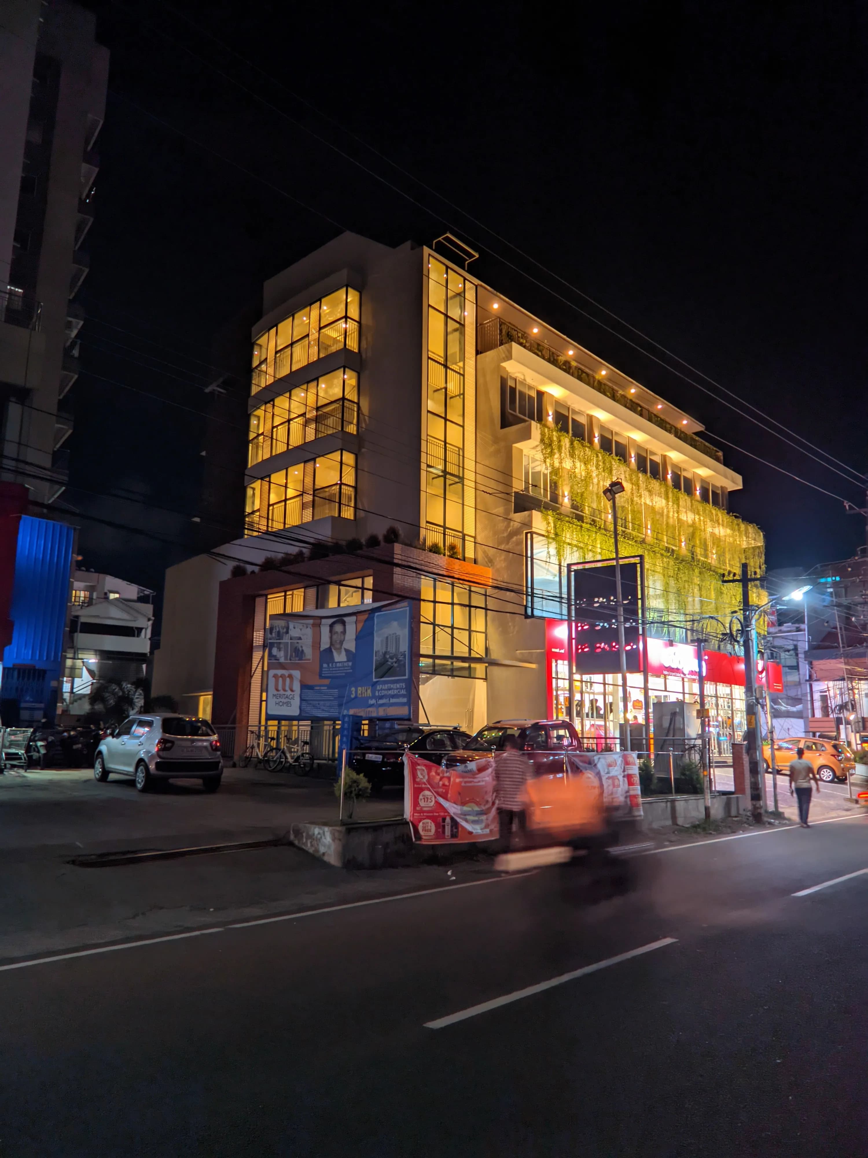 Thevara Square image 6