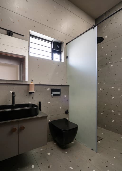 Dr Rachel Daniel image 25