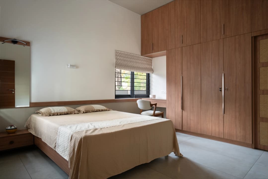 Dr Rachel Daniel image 29