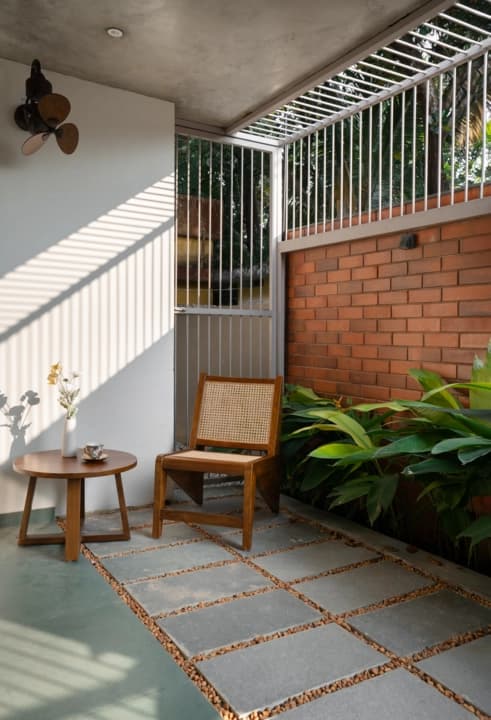 Dr Rachel Daniel image 41